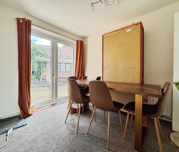 3 bedroom semi-detached house to rent - Photo 1