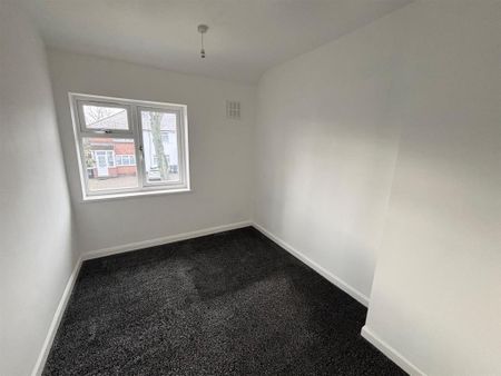 3 bedroom end of terrace house to rent - Photo 5