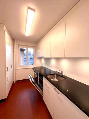 Rent a 4 rooms apartment in Luzern - Photo 1