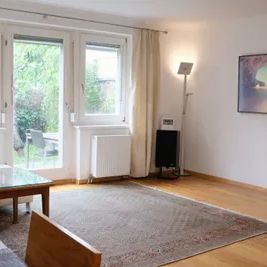 Short Term/Kurzzeit: 1-6 Monate Vollmöbliert | U2 | Ruhelage - Foto 1