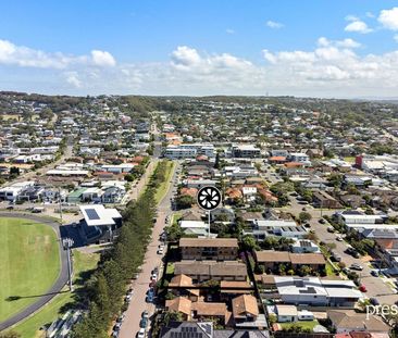 TWO-BEDROOM APARTMENT IN SOUGHT-AFTER MEREWETHER - Photo 2