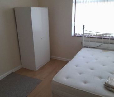 Room in a Shared House, Norway Street, M6 - Photo 6