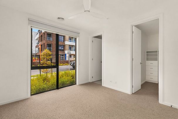 40 Northcote Circuit, Burwood East VIC 3151 - Photo 1