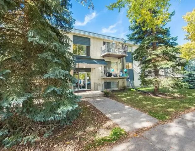Mid City Manor | 10250 118 Street, Edmonton - Photo 1