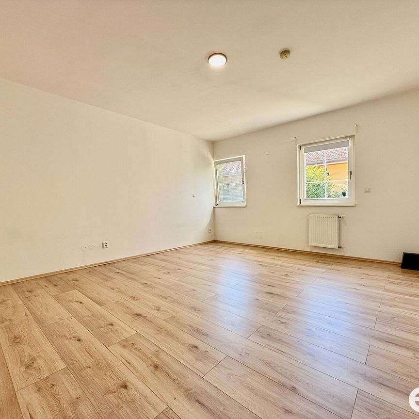 Pronájem bytu 2+1 70 m² - Photo 1