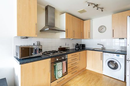 Flat 13 121 New Road, London, London - Photo 4