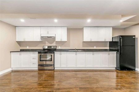 For Lease - 8 Charlemagne Avenue Unit# Lower, Barrie, Ontario - Photo 2