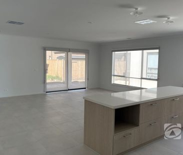 BRAND NEW FIVE BEDROOM HOME IN OFFICER - Photo 5