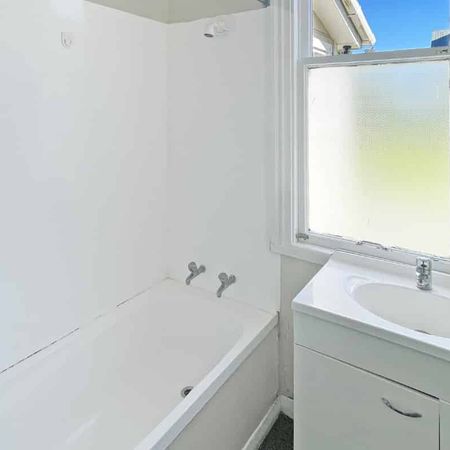 Don't judge a book by it's cover! - Photo 4