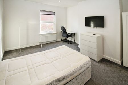 BILLS INCLUDED – Granby Road, Headingley, LS6 - Photo 2