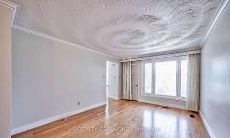 For Lease - 20 Greyhound Drive Unit# Upper, Toronto, Ontario - Photo 2
