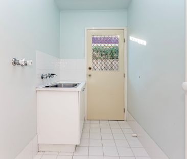 3 bedroom home in Myall Quays Tea Gardens available for rent - Photo 6
