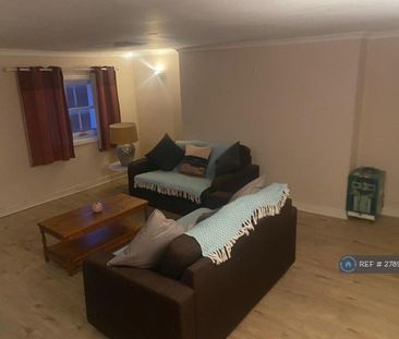 1 bedroom in a flat share to rent - Photo 1