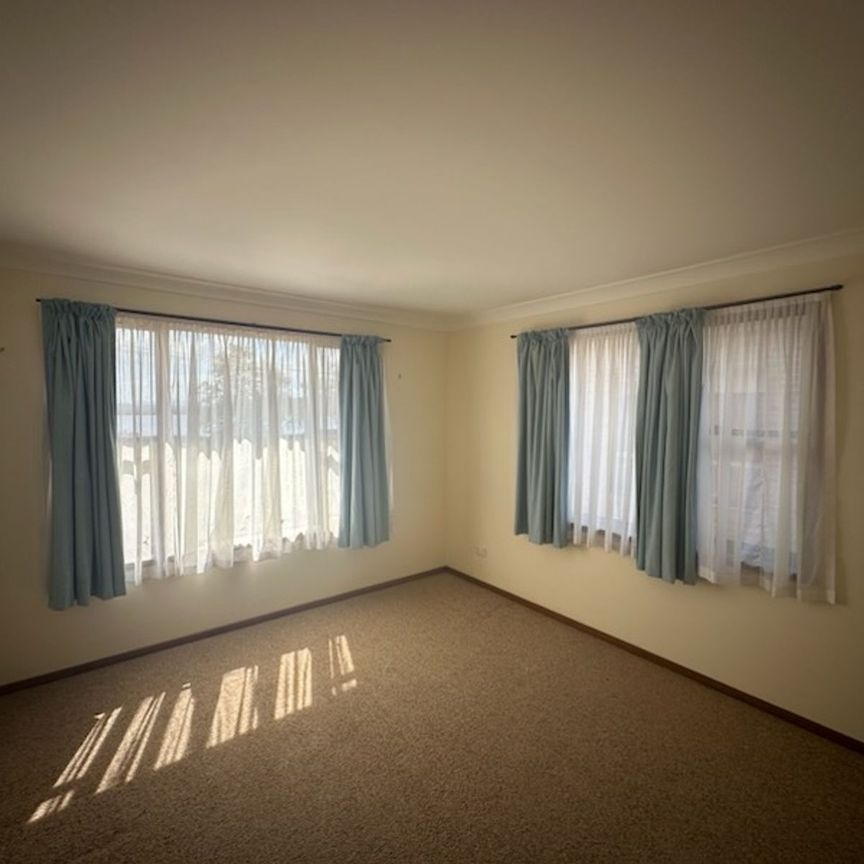 COMFORT ON KOONWARRA - Photo 1