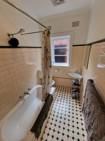 Paddington - Photo 2