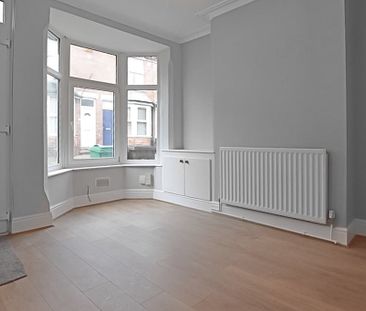 2 Bed Terraced House, St. Stephens Avenue, NG2 - Photo 4