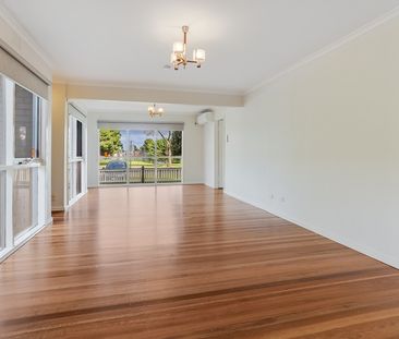 142 Osborne Street, Williamstown VIC 3016 - House For Rent | Domain - Photo 1