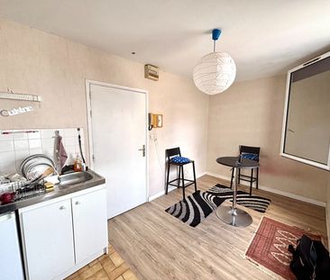 Location Appartement 1 pièce 17m² - Photo 2