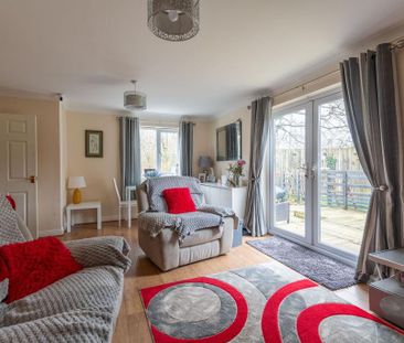 4 bedroom detached house to rent - Photo 2