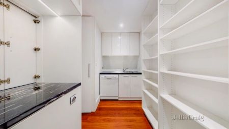 8 Normanby Street, Windsor, Melbourne - Photo 5