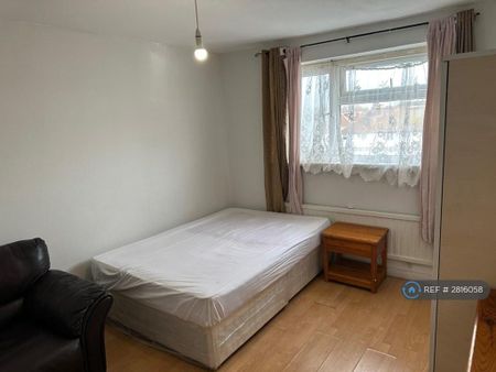 2 bedroom flat to rent - Photo 5