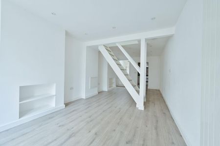 2 bedroom terraced house to rent - Photo 2