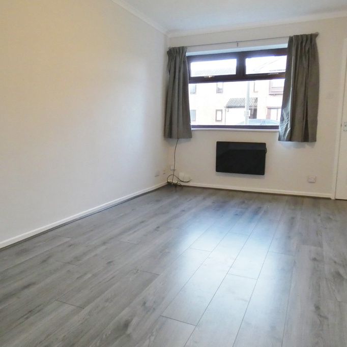 Longley Close, Preston - Photo 1