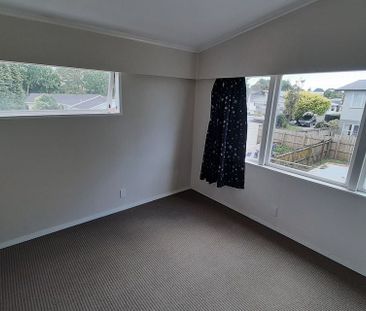 3 bedroom flat in Papatoetoe - Photo 3