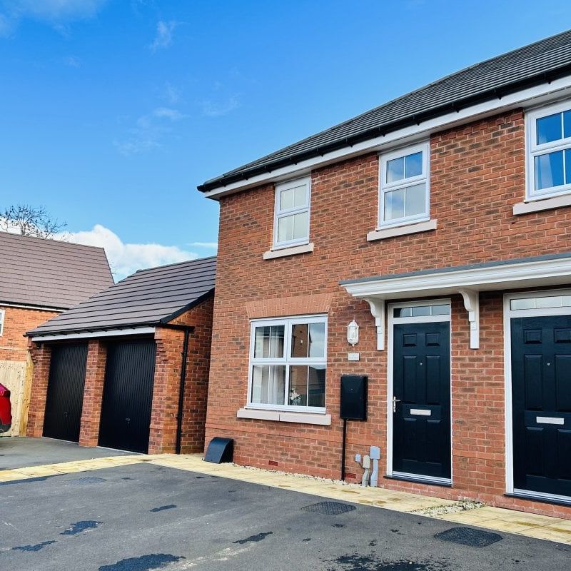 Sorrel Close, Uttoxeter - Photo 1