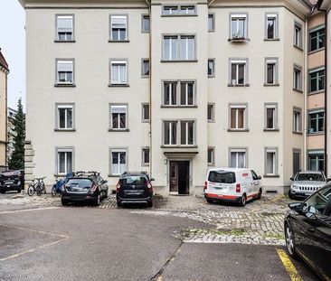 Altbauwohnung mit viel Charme im zentral gelegenen Otmarquartier - Foto 1