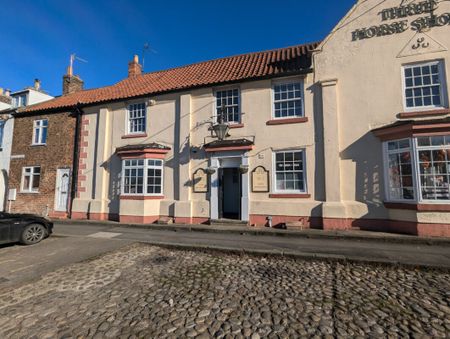 Flat 2, 3 Horseshoes, Station Road, Brompton, Northallerton, DL6 2RE - Photo 4