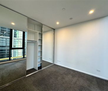 1401/560 Lonsdale Street - Photo 4