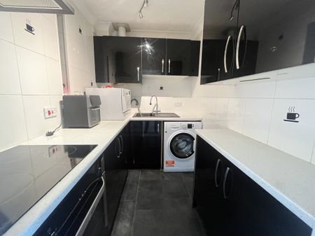 Nelson Road South, Great Yarmouth - Photo 5