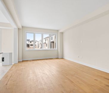 For Lease - 400 EASTBRIDGE Avenue, Welland, Ontario - Photo 2