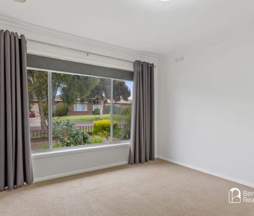 COMFORTABLE THREE-BEDROOM HOME WITH LARGE SHED IN KANGAROO FLAT - Photo 2