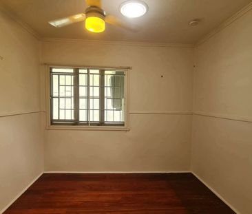 Charming 3-Bedroom Home with Granny Flat & Spacious Backyard - 43 H... - Photo 5