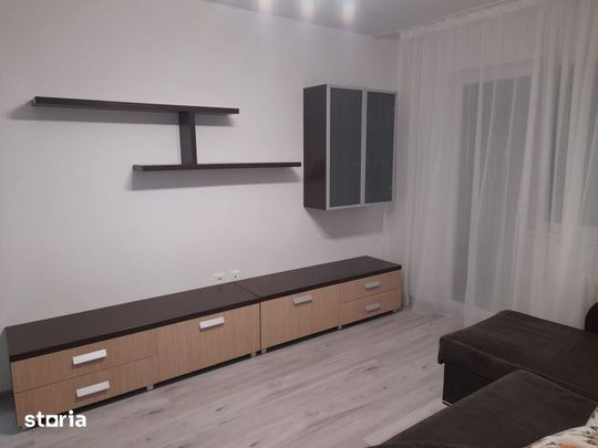 Inchiriez apartament cu doua camere Vlaicu - Photo 1