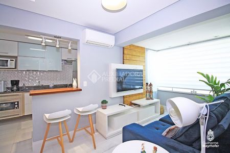 Apartamento com 2 quartos e 62m² para alugar em Passo da Areia, Porto Alegre. - Photo 2