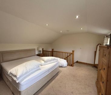 1 bedroom barn conversion to rent - Photo 3