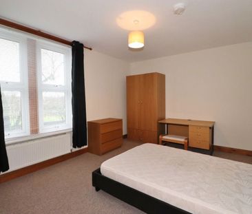 Terraced House in Warwick Road, Carlisle - Photo 6