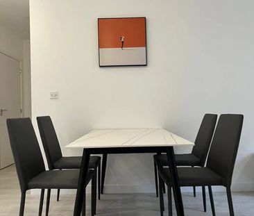 Tidey Apartments, East Acton Lane, London W3 - Photo 6