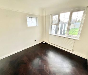 Samuels Drive, Thorpe Bay, Essex, SS1 3PR - Photo 6