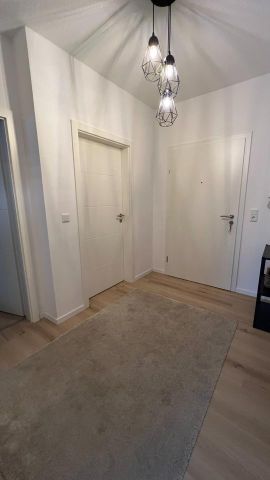 Sonnige 2 Zimmerwohnung mit großer Südterrasse, Stellplatz inkl. - Photo 5