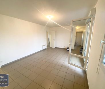 Location Appartement 2 pièces 52m² PECQUENCOURT 59146 - Photo 1