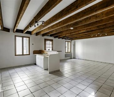 Location maison 4 pièces - 95m² à Bourg (33710) - Photo 1