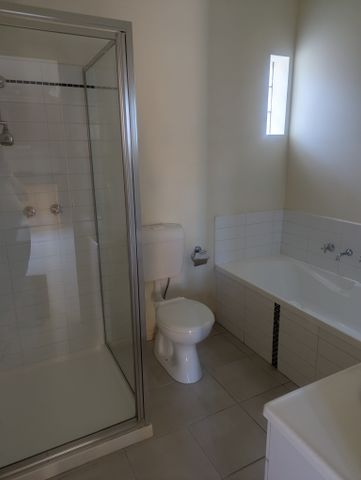 Airport West - Photo 5