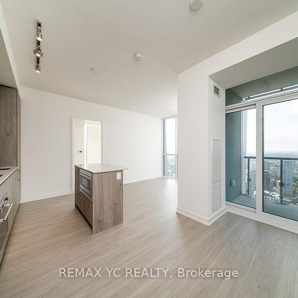 For Lease - 1 Yorkville Avenue Unit# 4702, Toronto, Ontario - Photo 1