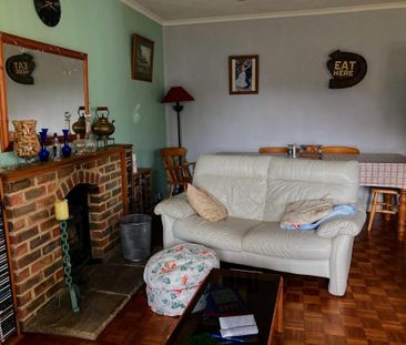 3 bedroom detached bungalow to rent - Photo 6