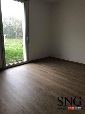 T2 AVEC TERRASSE+JARDIN+PARKING - Photo 2