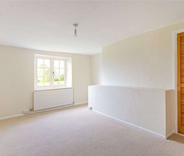 A three bedroom cottage in a rural position - Photo 4